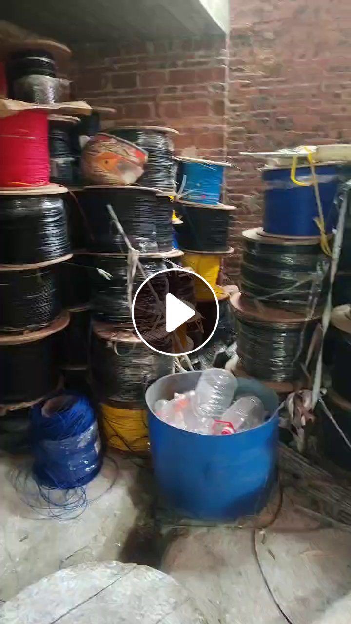 长期出售电缆里抽出来的芳纶废丝，黄毛，芳纶丝，月供1吨左右，货在广东清远