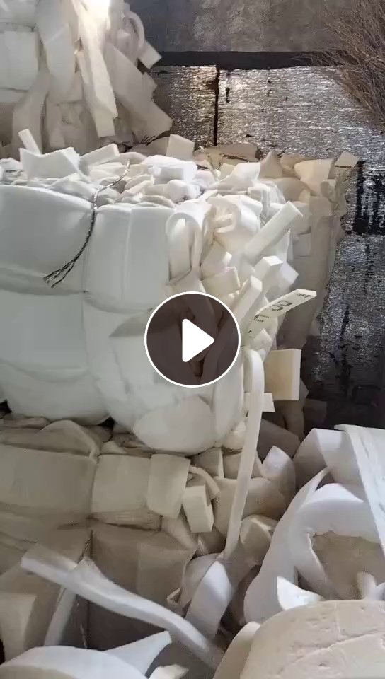 长期出售废海绵，家私厂下来的白绵，现货有60吨左右，在河南新乡