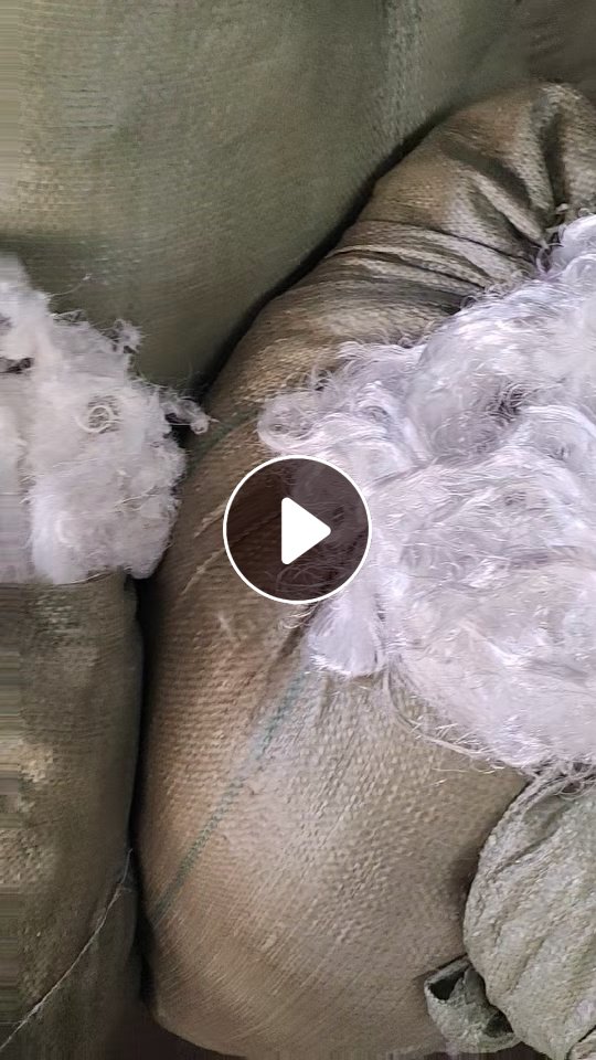 长期出售涤纶干丝，涤纶开刀丝，涤纶加捻丝，涤纶长丝，现货有2车13米，货在江苏宿迁