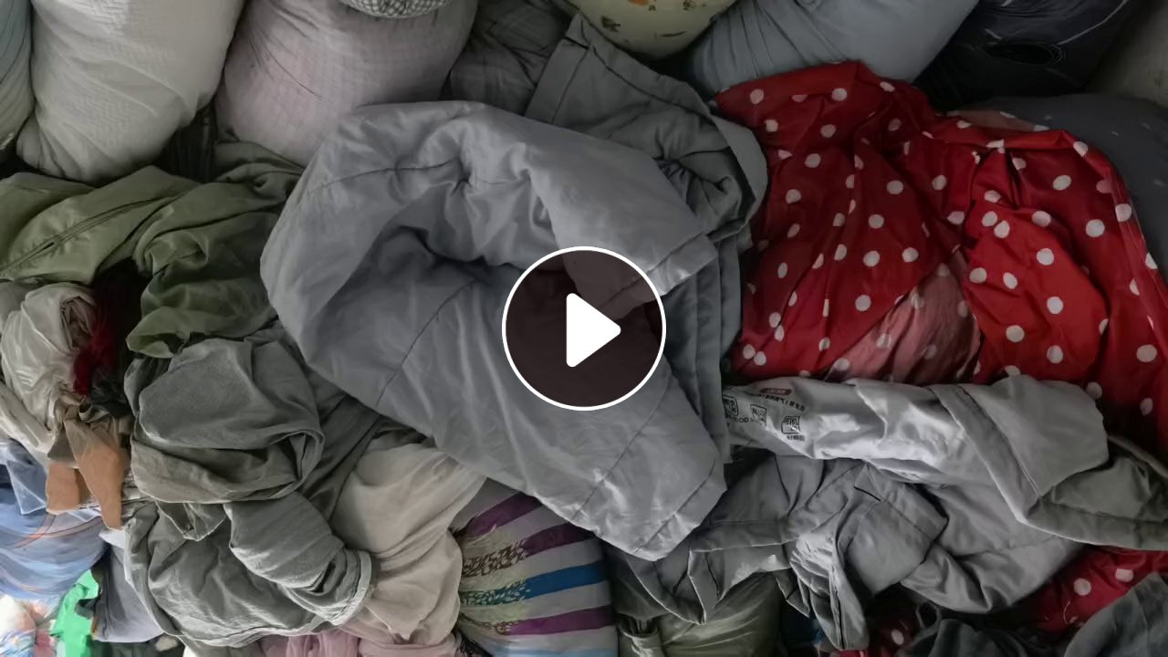 长期出售床单被罩，窗帘布，毛毯等统货，床上用品等，现货有4.2米一车，货在安徽芜湖