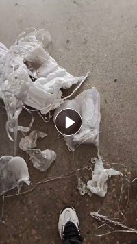 出售PC机头料和GPPS机头料，现货1吨多。另外还有PC片材废料，厂里下来的报废品，现货2吨