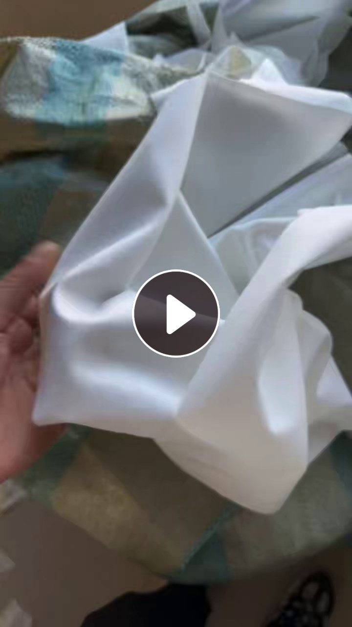 长期出售仿超柔布边角料，做抱枕下来的，可以开花用，每个月5吨左右，货在河北廊坊