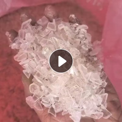 出售PS破碎料，有黑色的，白色的，透明的，阻燃的，环保的。主要是广告牌下来的。现货6/7吨