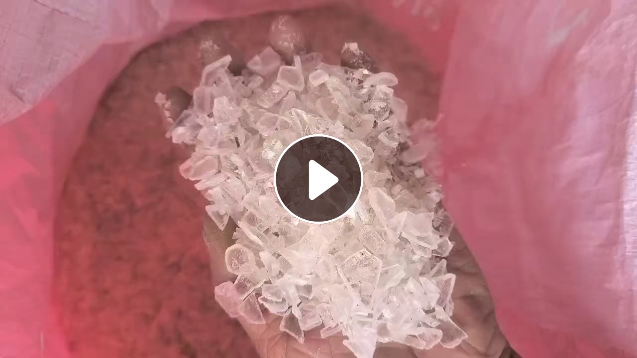 出售PS破碎料，有黑色的，白色的，透明的，阻燃的，环保的。主要是广告牌下来的。现货6/7吨