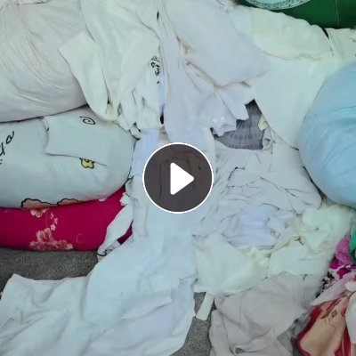 出售旧衣服大白，白料，开花料，现货有四五十吨，厂在湖北咸宁