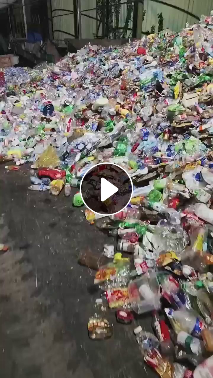 出售pet瓶砖，五色砖，月供200吨