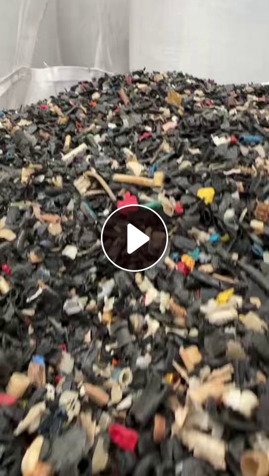 出售尼龙破碎料，铁厂下来的，过静电，现货60吨