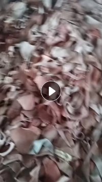 长期出售牛皮边角料，做凉席下来的，100%纯牛皮，头层牛皮，现货20吨，货在重庆