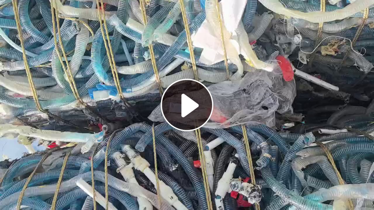 出售PVC风电钢丝管，含树脂，破碎处理起来会麻烦一点，风电厂各个基地下来的料