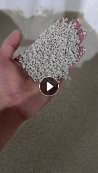 出售涤纶切片，有黑色跟白色，白色多一点，货在江苏苏州