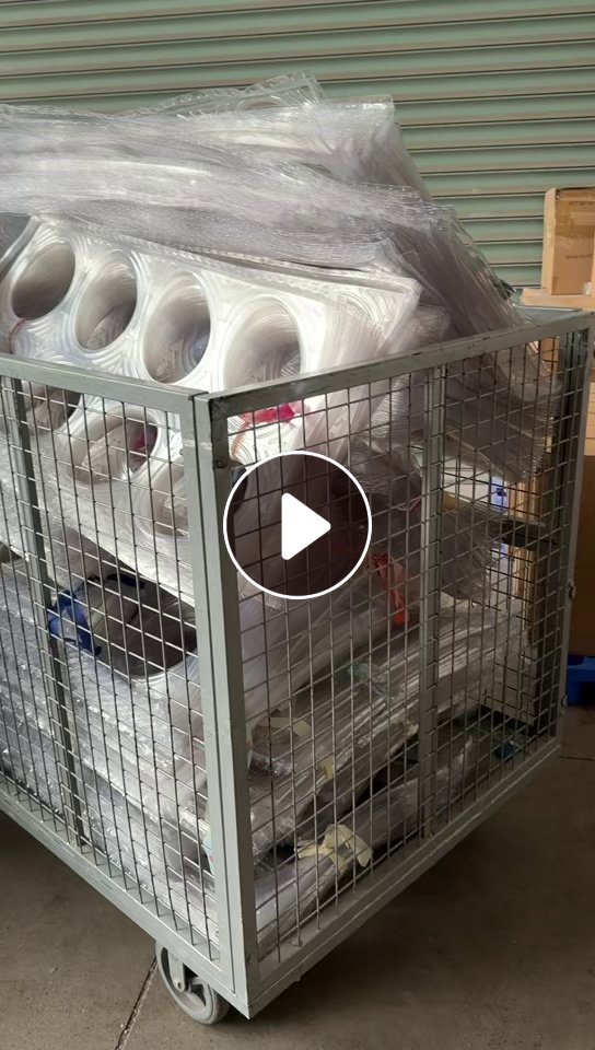 出售PET吸塑框边料，透明白色现货200吨，也有其他带色杂色吸塑盒毛料