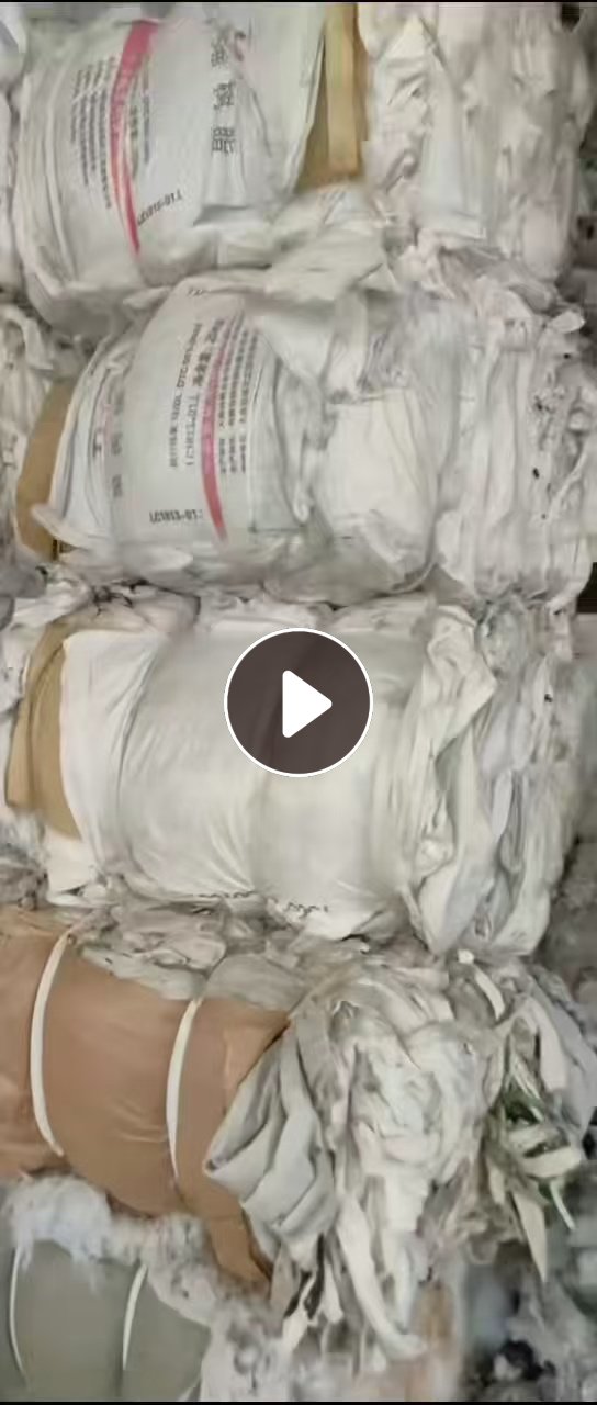 长期出售土工布厂下来的涤纶长丝无纺布，短丝无纺布，土工布废料，废棉，比例差不多一半，现货13米一车