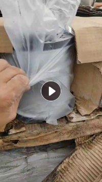 出售PET镀铝膜，带胶的，光伏厂下来的，现货几十吨