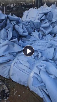 长期出售丙纶废布涤纶废布，做土工布下来的，单面有胶点，现货6米8一车，便宜出，厂在山东泰安