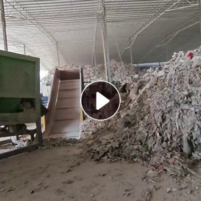 装修垃圾消纳场出售分拣出来压包后建筑垃圾膜，炼油用，月供300多吨