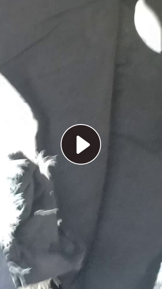 长期出售纯棉牛仔废布，牛仔布块，长度20厘米-1米的，现货10吨左右，在山东淄博