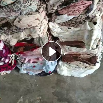 长期出售上了浆的涤纶废布，涤纶毛毯废布，毛毯料，现货够6.8米一车