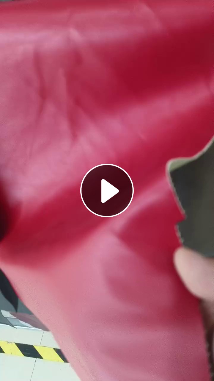 出售红色库存皮革布，正常门幅，现货1万多米，在浙江绍兴