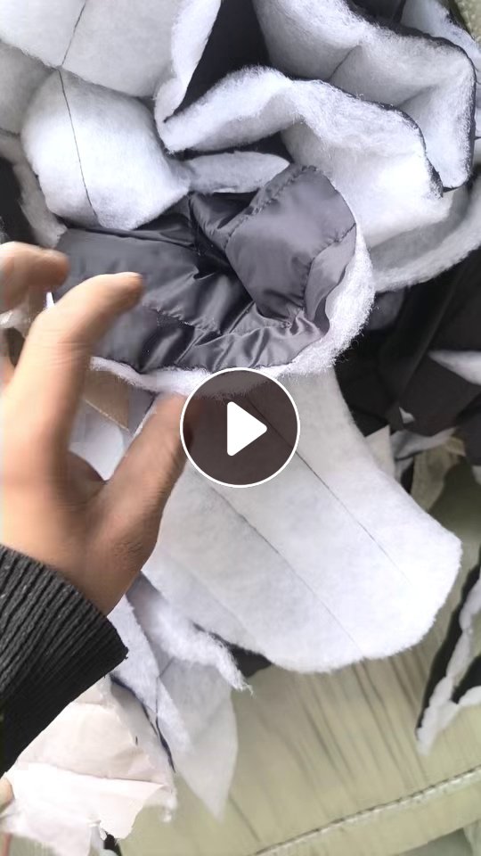 长期出售丝棉下脚料，绗棉下脚料，3-4天一车4.2米的，没有压包，在江西上饶