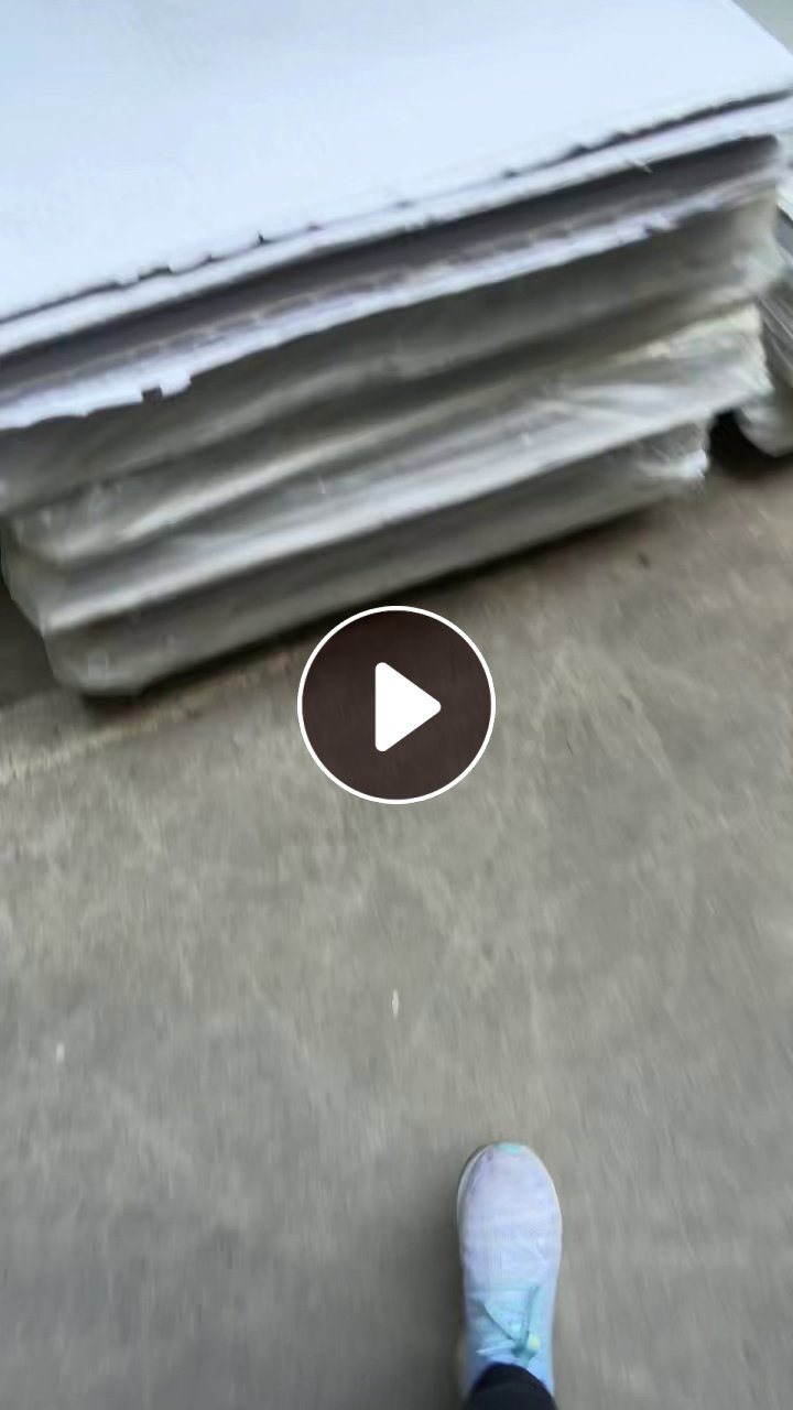 出售eva废料，杂色的，做博肯鞋鞋底下来的废料，月供15吨