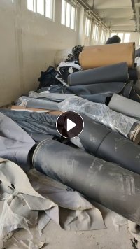 长期出售牛皮革边角料，做汽车革下来的，有边角料，也有小卷的，现货100多吨，货在安徽铜陵