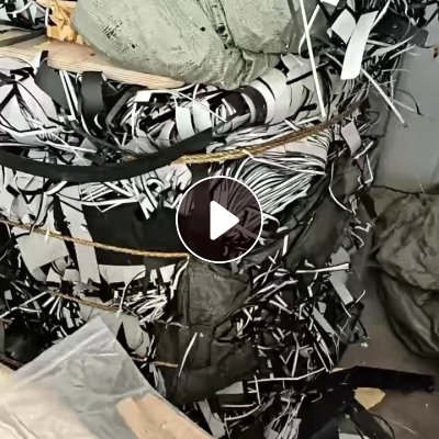 长期出售黑色pc片材废料，带纸带胶