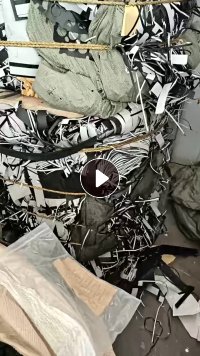 长期出售黑色pc片材废料，带纸带胶