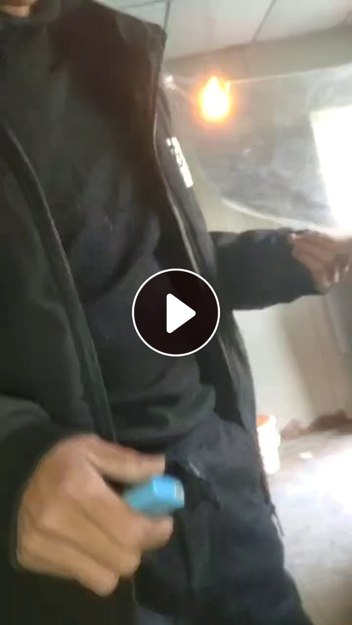 出售吸塑片毛料，带有一点标签，月供7-8吨左右