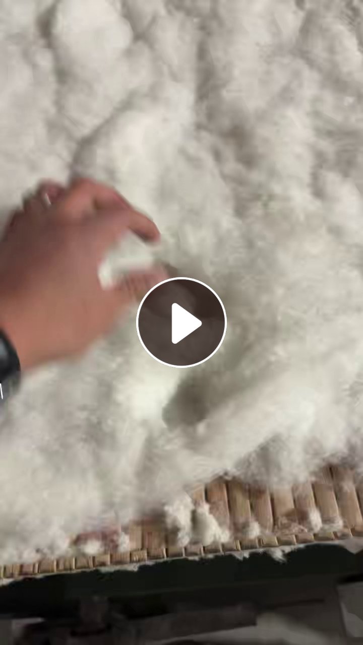 长期出售涤纶开花棉，涤纶废丝开的，月供150吨，可做填充用，在江苏南通