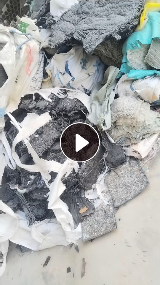 出售PE排渣料，现货几吨