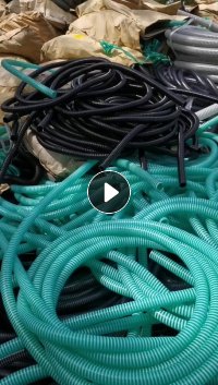 长期出售PVC管废料，带钢丝和不带钢丝的都有