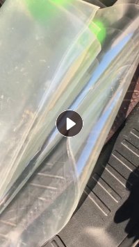 出售TPU车衣膜边角料，有白色和蓝色的，月供2挂车