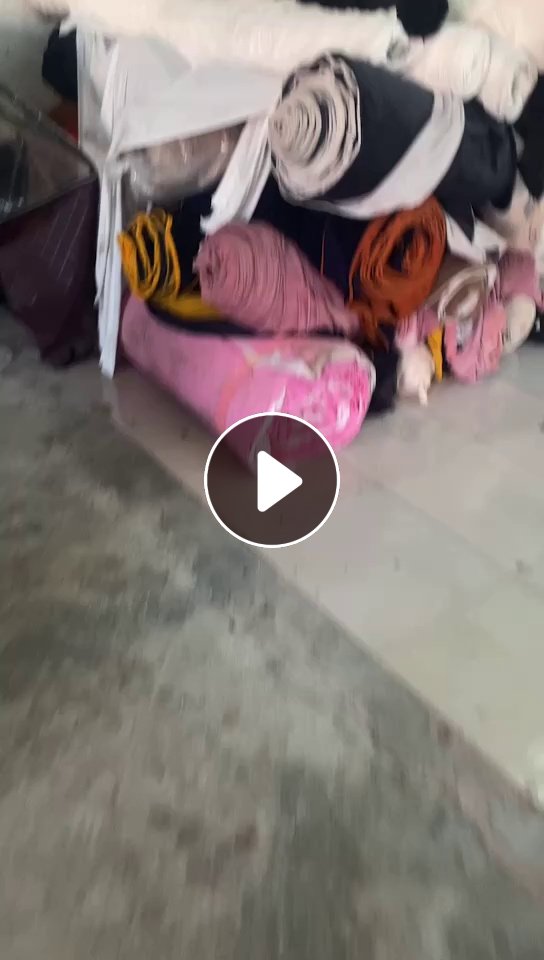 出售库存绒布，单面绒，也有兔毛，杂货，门幅基本1.8，克重200左右，现货有4吨左右，货在山东聊城