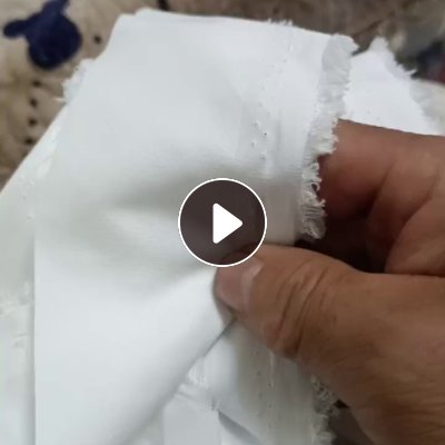 出售印染厂下来的白色梭织涤纶刀口布，涤纶废布，干的，可以开花也可以造粒，现货有50吨，货在河北唐山