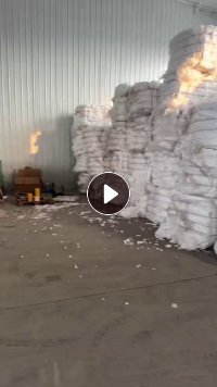 长期出售汽车吸音棉隔音棉边角料，汽车内饰料，可以开花造粒，现货40多吨