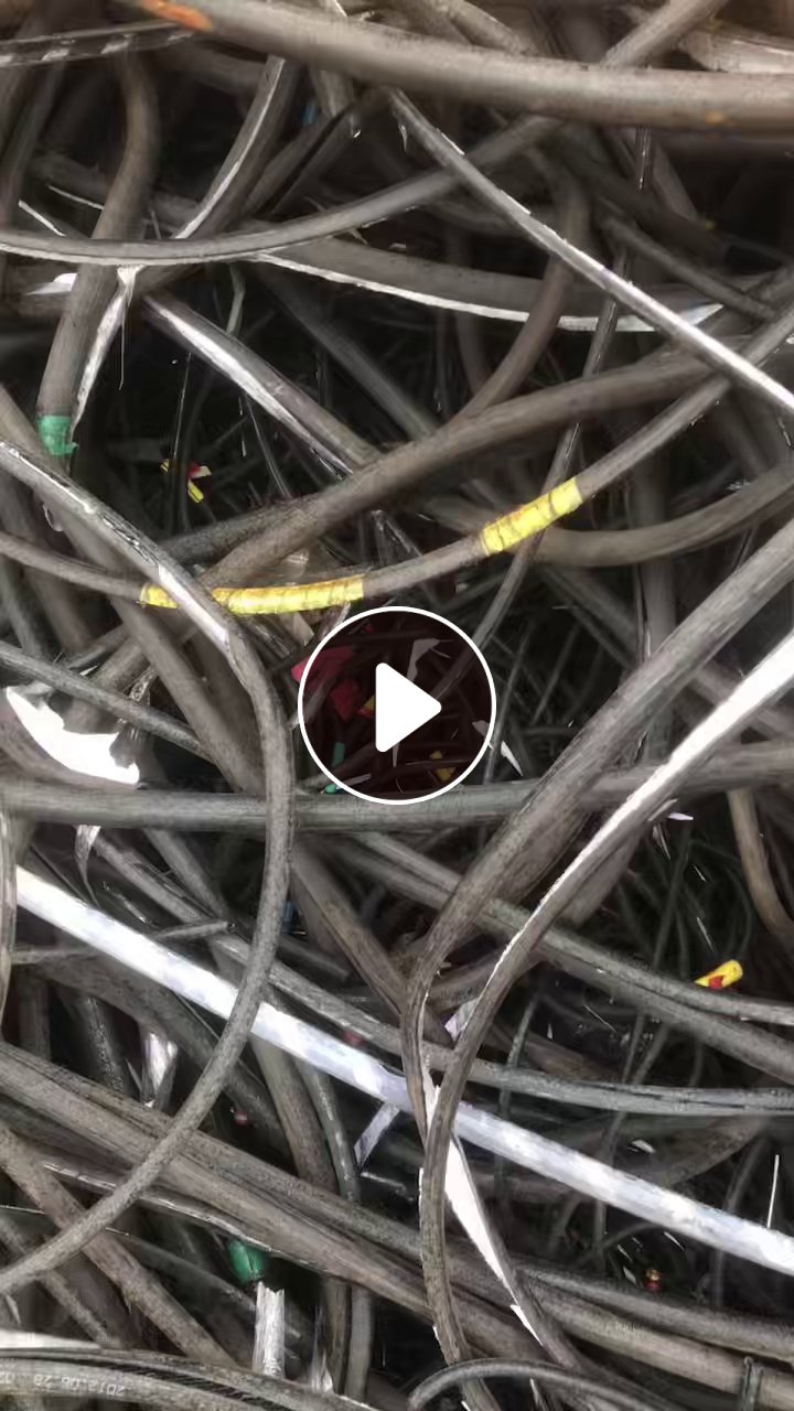 出售电缆皮毛料，是从火车上拆下来的，现货20多吨