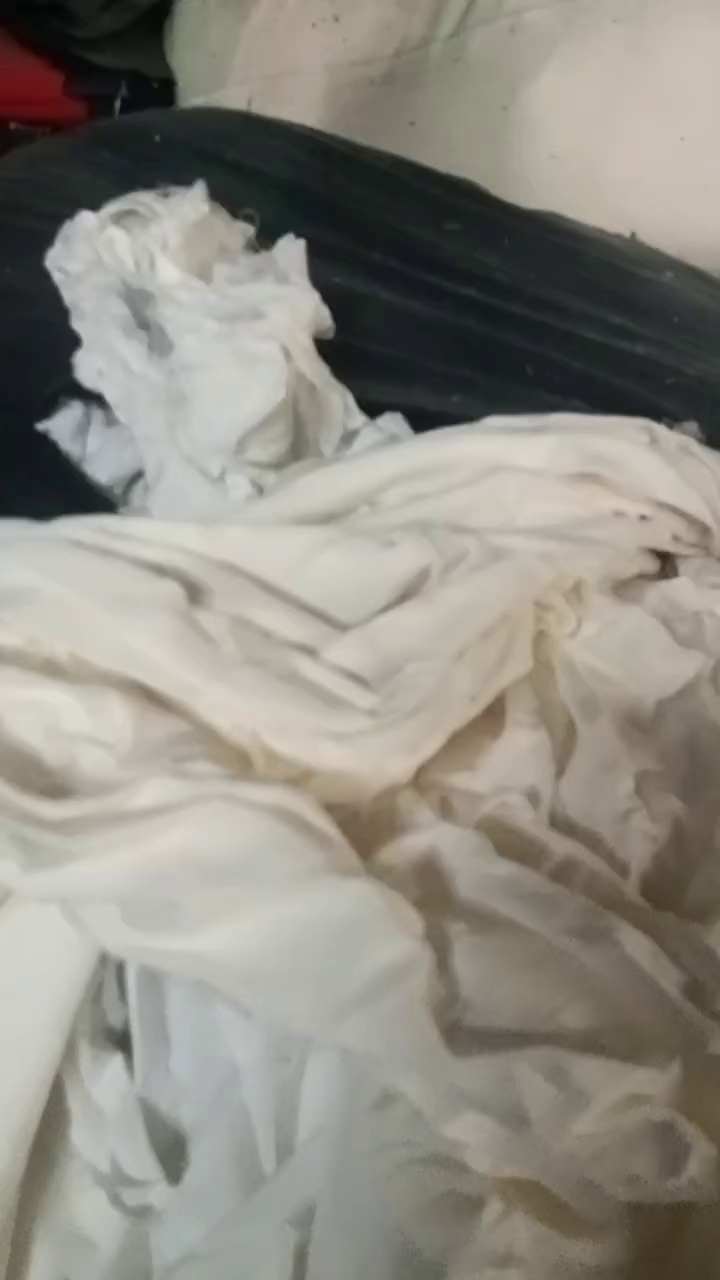 长期出售纯棉梭织废布，印染厂下来的，本白的，现货10吨多，货在河北石家庄