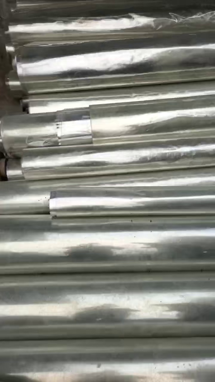 出售PET轻胶膜，成卷的，长期有货