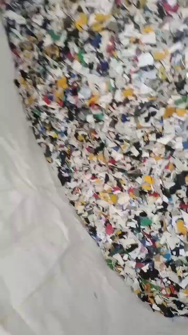 出售涂料桶破碎料，月供200吨