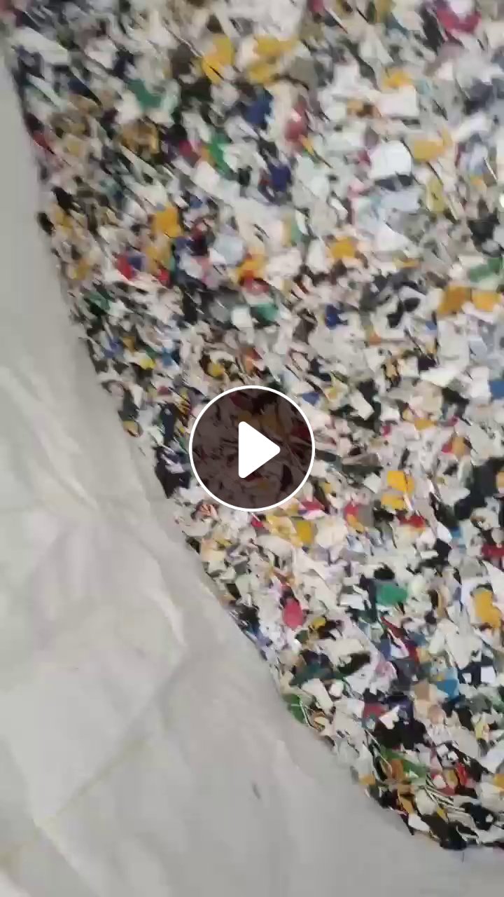 出售涂料桶破碎料，月供200吨