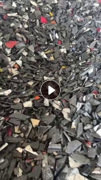 出售PP保险杠破碎料，带漆的，现货30吨左右，月供60-70吨