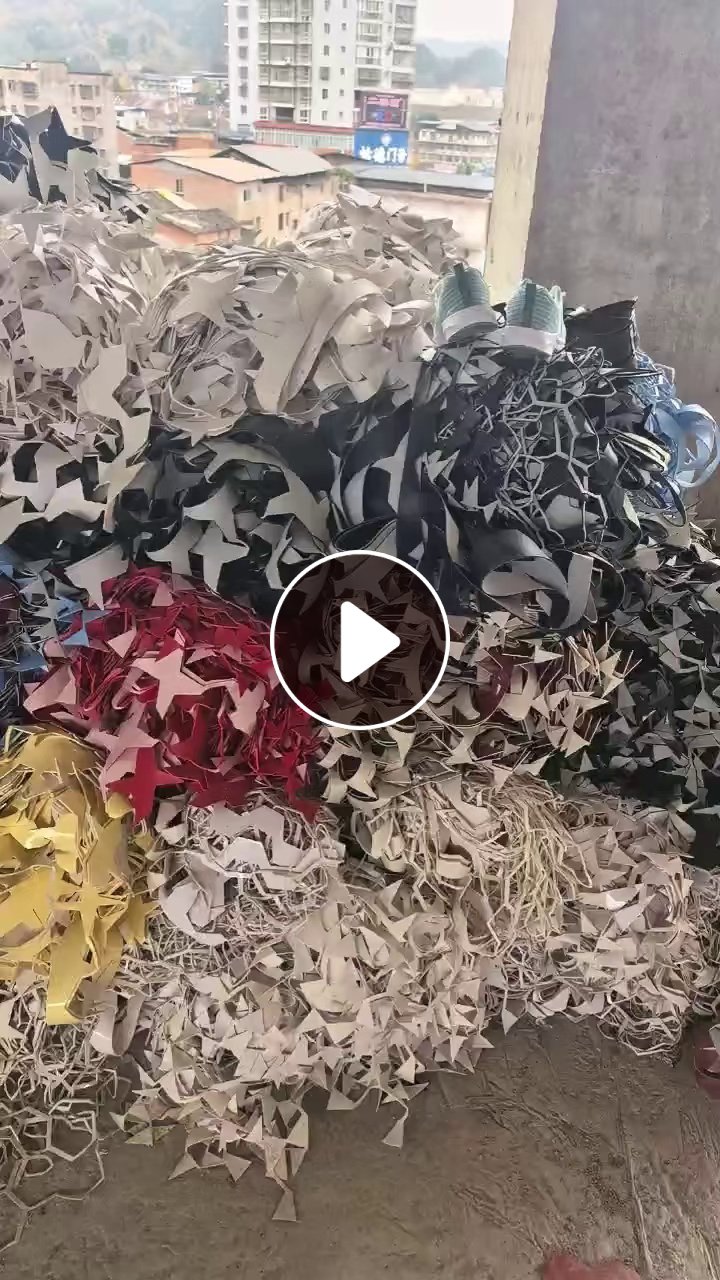 出售PVC足球革边料，现货20多吨