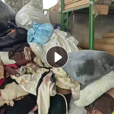 长期出售染厂下来的麂皮绒次品卷材布，麂皮绒布，涤纶布，氨纶都有，氨纶占4-5成，现货20多吨