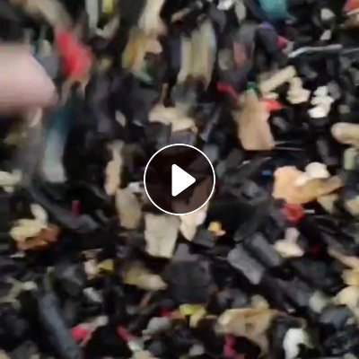 出售铁厂下来的尼龙破碎料，纯度98%，月供300吨