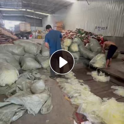 出售手机壳厂尼龙复高压膜废料，现货10吨，黄色部分有些带胶，有些没胶