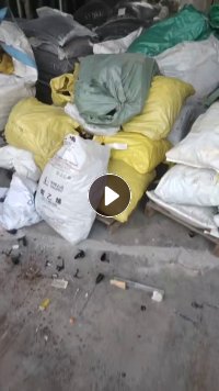 出售PVC机头料，里面还有TPU，PU，TPE，PVC占比80%左右。月供几十吨，电线厂下来的