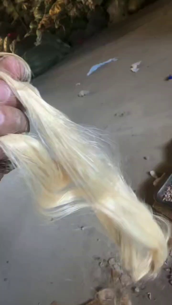 长期出售涤纶布泡，氨纶布泡，浅色的，纯睡衣绒，玩具绒做出来的