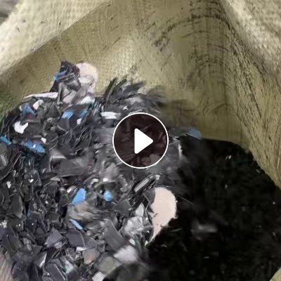 出售PS破碎料，边角料盒子料 ， 白色有个十几吨  黑色接近二十吨左右