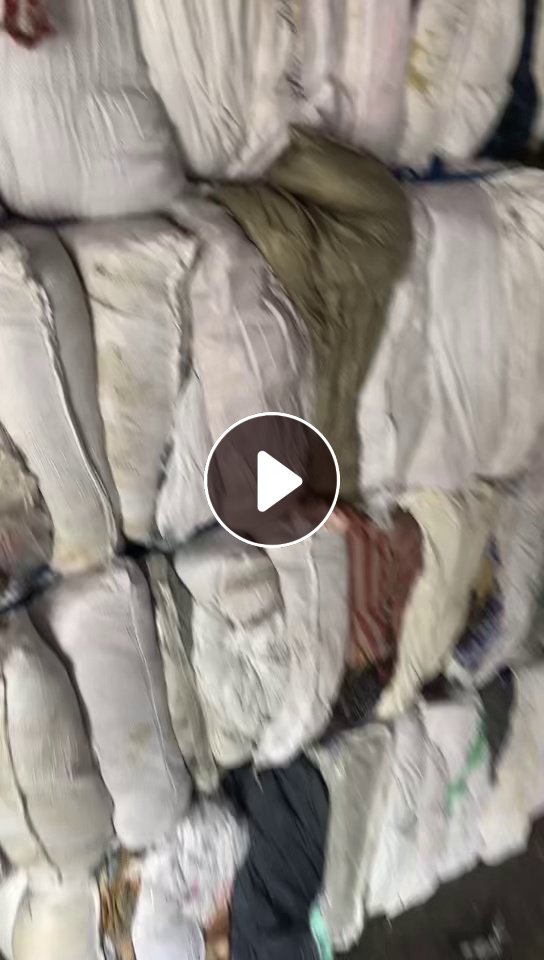 长期出售涤棉布边纱，杂色涤棉纱，含棉50%，现货近200吨，货在江苏南通