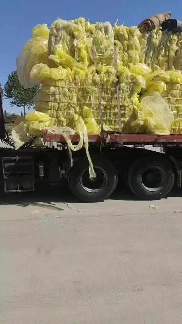 出售风电场黄膜废料，高压复尼龙膜废料，不带胶，现货一挂车